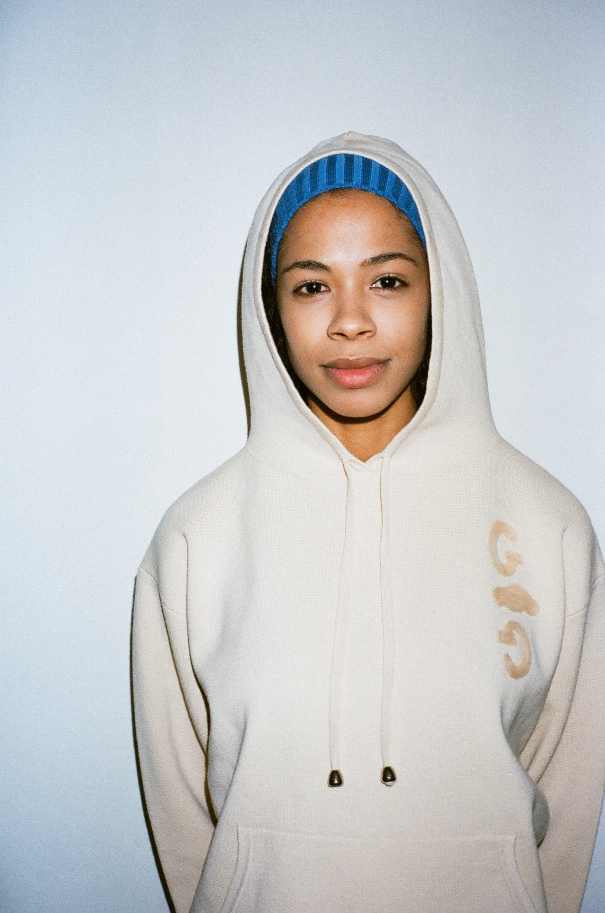 Peace Hoody in Cheerio